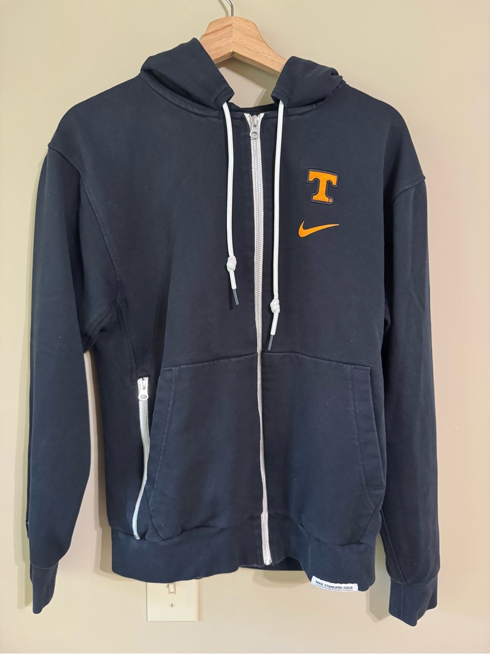 Tennessee Volunteers Nike Standard Issue Player Performance Full-Zip Hoodie